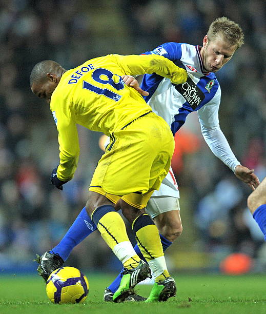 崭露头角 崭露头角